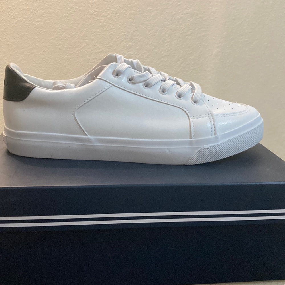 TODAY ONLY! Womens Nautica sneakers